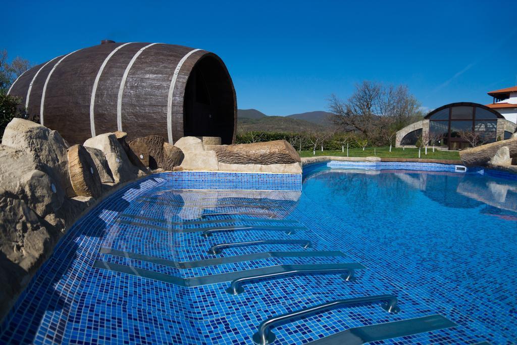 Wine & Spa Complex Starosel Buitenkant foto