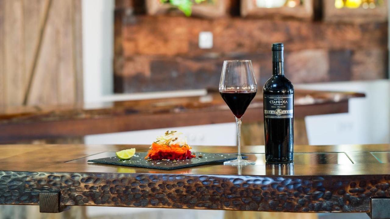 Wine & Spa Complex Starosel Buitenkant foto